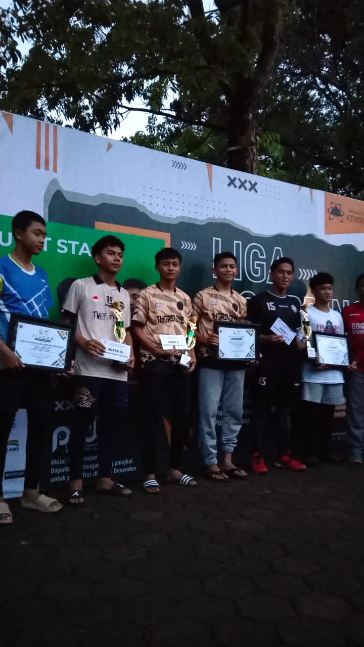 Siswa MAN Pangkep Juara II Badminton Putra Tingkat SMA/MA se-Sulselbar